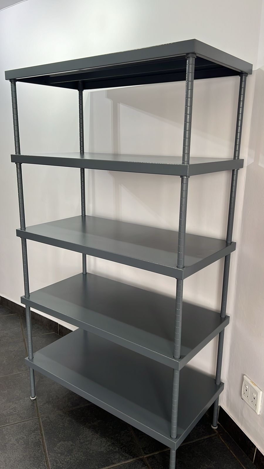 Stainless steel freestanding shelving