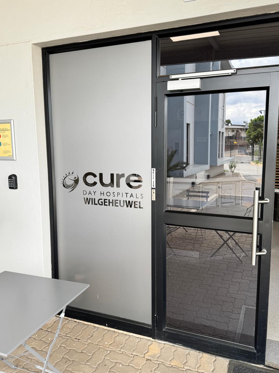 Thumbnail 2: Image for Aluminium doors and automation